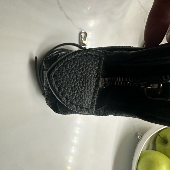 🌸🌸Excellent Condition Louis Vuitton Scala Pouch bag Mahina Leather Mini🌸 - Picture 8 of 14